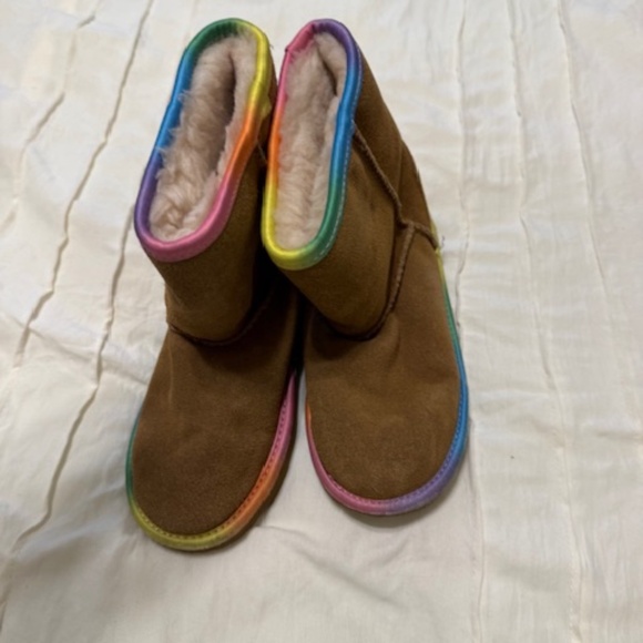 Kids Uggs, New never worn Size 3 tan with rainbow trim - Picture 1 of 4